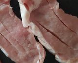 A picture of step 1 of My pork loin chops with Carelamized onions & Apple sauce.😁.