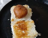 A picture of step 6 of Vada pav.