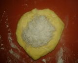 Foto langkah ke 6 dari resep Roti teflon inti kelapa ekonomis.