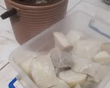 A picture of step 1 of Boiled yam and catfish pepper soup.