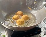 A picture of step 9 of Methi Daal Vada.