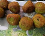 शाही मटर कोफ्ता करी (Shahi Matar Kofta Curry recipe in Hindi) रेसिपी चरण 4 फोटो