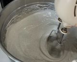 Foto langkah ke 2 dari resep Bolu Gulung Ketan Hitam.