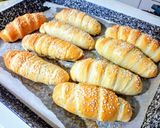 Virslis kiflik kelt tésztából recept fázis 6 fotója
