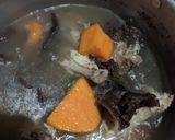 Foto langkah ke 3 dari resep Sop Ayam Ubi.