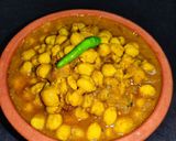 A picture of step 11 of Chickpeas/chhole masala.