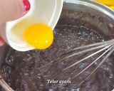 Foto langkah ke 4 dari resep Chocolate Custard Muffin.