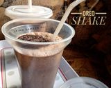 A picture of step 3 of Oreo shake.
