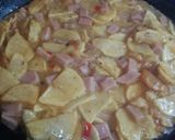 Foto del paso 9 de la receta: Tortilla de papa, jamón y queso espectacular😘