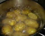 A picture of step 1 of Quick n tasty, Prawn & Potato Stew.