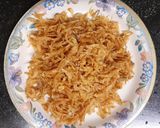 A picture of step 2 of Tiny shrimp (Jawala) spring onion.