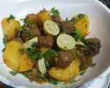 A picture of step 14 of Kofta karai.