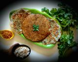 કોથમીર ઉત્તપમ જૈન (Coriander Uttapam Jain Recipe in Gujarati) રેસીપી સ્ટેપ3ફોટો