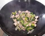 Foto langkah ke 7 dari resep Tumis Cumi Brokoli.