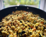 Foto del paso 5 de la receta: Wok de arroz especiado de verduras y garbanzos