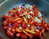 Foto langkah ke 2 dari resep Tongkol, Tempe, dan Terong Bumbu Bali.