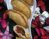 A picture of step 6 of Gajar ki gujiya.