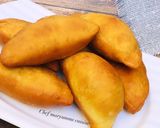 A picture of step 4 of Fried meat pie by chef maryumms cuisine🌸.