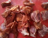 Foto del paso 1 de la receta: Costillas adobadas entomadas