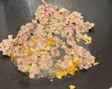 รูปขั้นตอนการทำที่ 2 ของ เลือดหมูผัดขึ้นฉ่าย