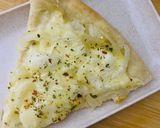 Foto del paso 7 de la receta: PIZZA FUGAZZA CON QUESO🍻🍽️🍷 🍕🍕🧀🧅🍕🍕