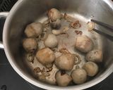 Hình bước làm 3 của món Canh nấm rơm đậu non rau rút