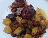 Foto del paso 4 de la receta: Codillo al horno con patato asado y verduras. Delicious