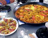 Foto del paso 8 de la receta: Carpaccio de tomate con mojama y caviaroli de guindilla
