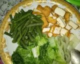 Foto langkah ke 2 dari resep Ketupat Pecel Sayur.