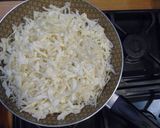 Foto del paso 2 de la receta: Repollo (col) tierno saborizado