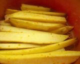 A picture of step 3 of Crispy Golden Fried Yam.