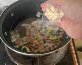 Foto langkah ke 2 dari resep Sayur asem daun kedondong.