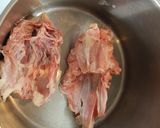 Foto del paso 1 de la receta: Fondo de Ave (Pollo) sencillo