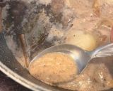 A picture of step 2 of Yakhnet Bazella - Lebanese green peas stew.