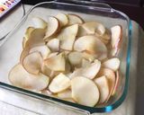 A picture of step 3 of Rose Apple Pie.