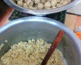 A picture of step 2 of Coconut Rava ladoo.