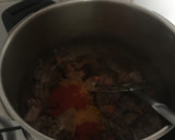 Foto del paso 3 de la receta: Ternera con pasas y ciruelas
