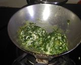 A picture of step 1 of Spinach sandwich.