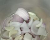 A picture of step 4 of Pizza sauce.