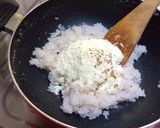 नारळाची वडी (naralachi wadi recipe in marathi) रेसिपी स्टेप 3 फोटो 