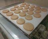 Foto langkah ke 7 dari resep MACARON #skip_almond.
