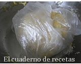 Foto del paso 2 de la receta: Quiche de Cebolla & Piquillos