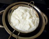केसर श्रीखंड (Kesar Shrikhand Recipe In Marathi) रेसिपी स्टेप 1 फोटो