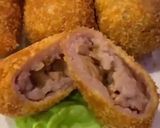 A picture of step 12 of Taro croquettes with char siu pork stuffing.