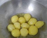 દમ આલુ (Dum Aloo Recipe in gujarati) રેસીપી સ્ટેપ2ફોટો