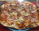 Foto del paso 10 de la receta: Masa de pizza fina y crujiente (sin levadura)