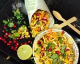 A picture of step 4 of Masala Bhel.