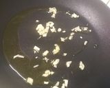 Foto del paso 2 de la receta: Brócoli salteado con ajo y jamón dulce 😋