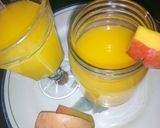 A picture of step 2 of Mango smoothy.