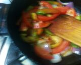 A picture of step 3 of Kadai paneer.